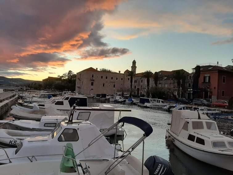 Apartments Rajcic Kaštela Εξωτερικό φωτογραφία